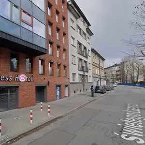 Express , Cracovia Polonia